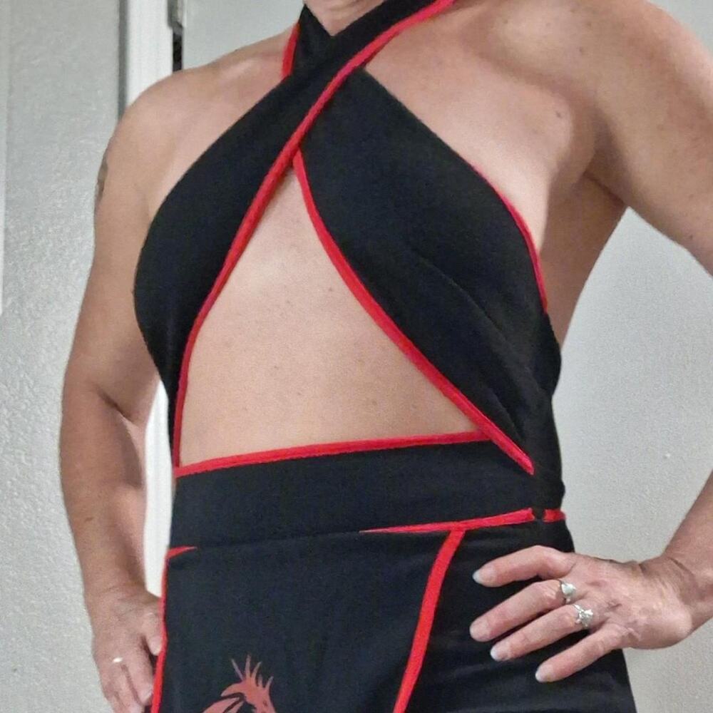 PrettyLittleThing Halterneck Red Binding Ninja Playsuit 🖤❤️🐉
